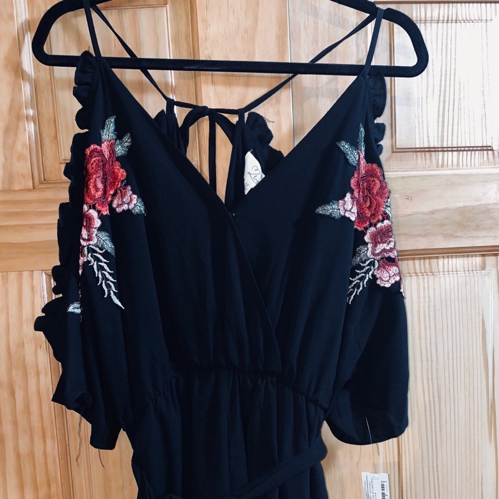 Black adjustable romper w/ flowers - NWT
